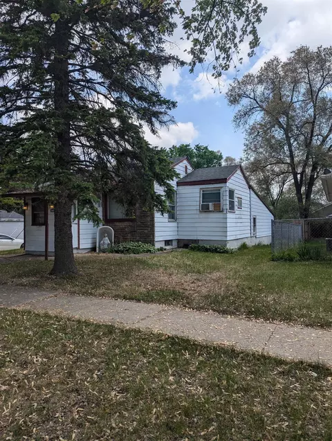 3007 Huffman Blvd, Rockford, IL 61103