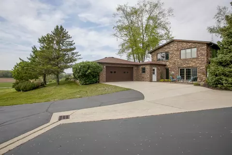 2349 W Pines Rd, Oregon, IL 61061