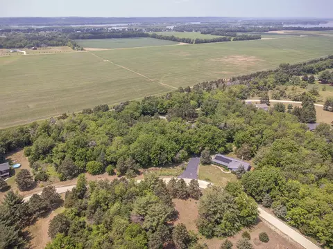 View/Area - 4976 Pheasant Dr, Thomson, IL 61285 photo 2 of 5