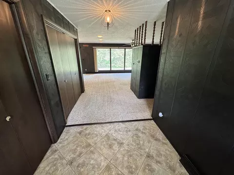 Entry Way - 4976 Pheasant Dr, Thomson, IL 61285 photo 2 of 2