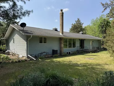 Exterior - 4976 Pheasant Dr, Thomson, IL 61285 photo 2 of 9