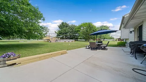 11708 Balsa Ln, Roscoe, IL 61073 photo 32