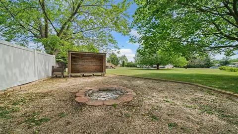 11708 Balsa Ln, Roscoe, IL 61073 photo 33
