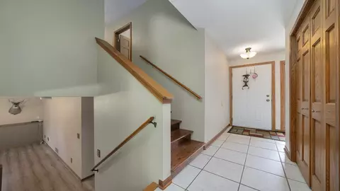 11708 Balsa Ln, Roscoe, IL 61073 photo 3