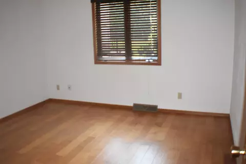 1925 Mesa Dr, Freeport, IL 61032 photo 11