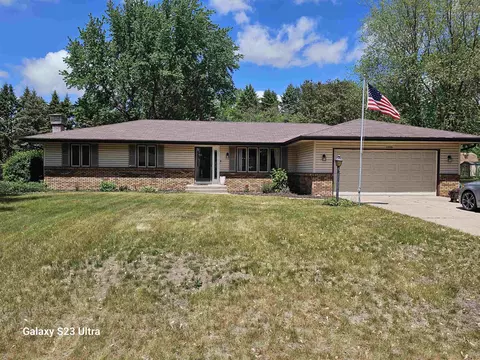 11954 Tresemer Rd, Roscoe, IL 61073