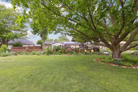 608 E Webster St, Polo, IL 61064 photo 28
