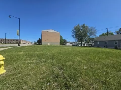 2134 Kishwaukee St, Rockford, IL 61104