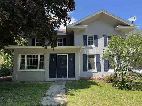 834 W Lincoln Blvd, Freeport, IL 61032