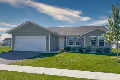 882 Scotts Army Trl, Belvidere, IL 61008