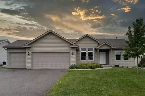 1355 Kennedy Dr, Belvidere, IL 61008