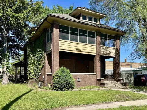 1515 10th St, Rockford, IL 61104