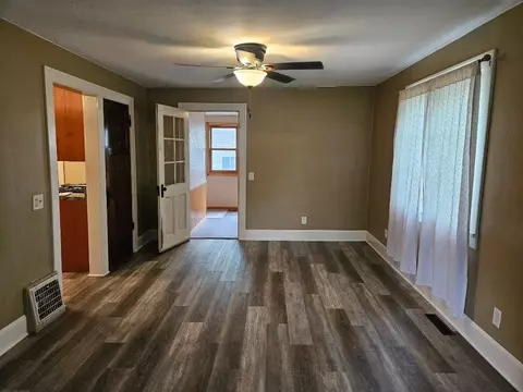 5532 Broad St, Roscoe, IL 61073 photo 8