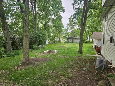 5532 Broad St, Roscoe, IL 61073 photo 38