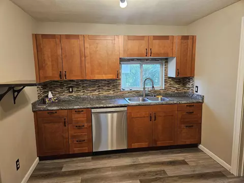 5532 Broad St, Roscoe, IL 61073 photo 11