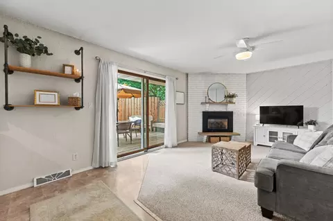 6507 Barkridge Rd, Roscoe, IL 61073 photo 9