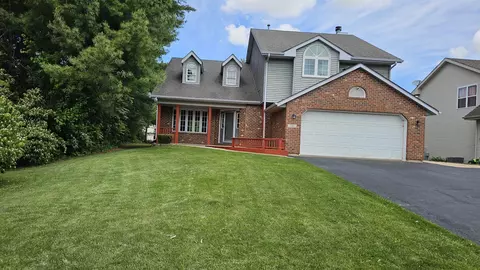 209 Griffin Pl, Poplar Grove, IL 61065