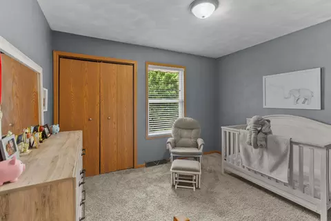 Bedroom - 524 Merilot Dr, Roscoe, IL 61073 photo 4 of 5
