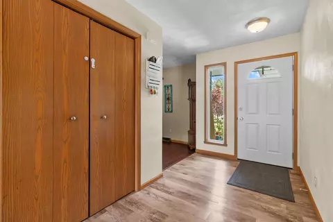 Entry Way - 524 Merilot Dr, Roscoe, IL 61073 photo 1 of 2