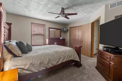 Bedroom - 524 Merilot Dr, Roscoe, IL 61073 photo 2 of 5