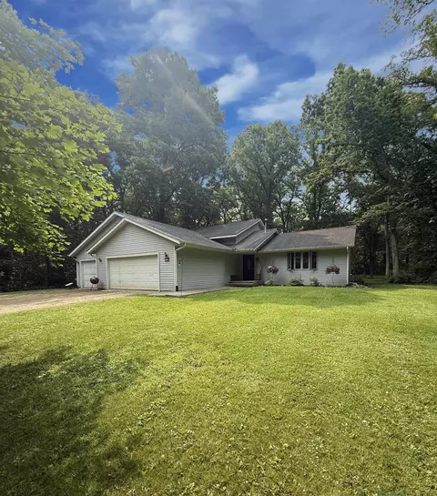 4839 N Wendorf Rd, Monroe Center, IL 61052
