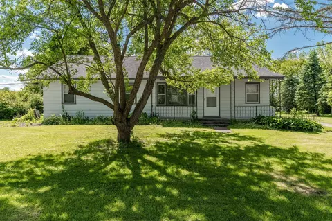 1372 Carbaugh Ave, Rockford, IL 61101