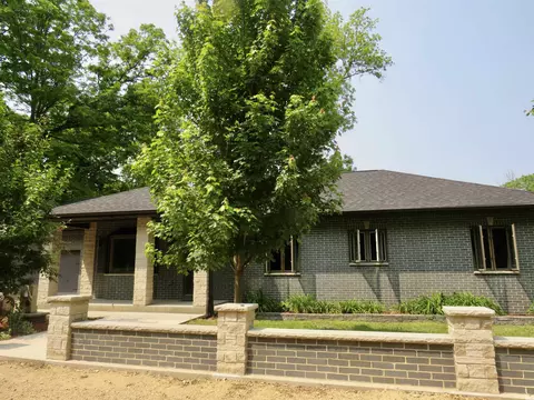 7498 Chestnut Dr, Galena, IL 61036