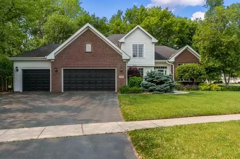7527 Mikes Pl, Cherry Valley, IL 61016