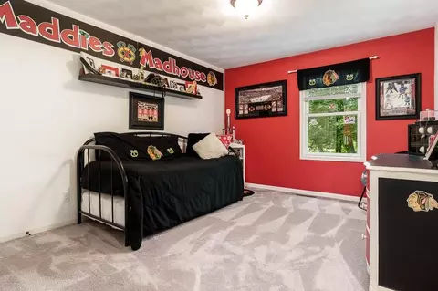 Bedroom - 7527 Mikes Pl, Cherry Valley, IL 61016 photo 6 of 10
