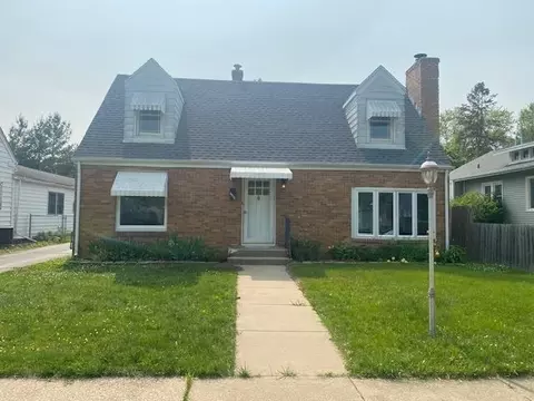 4930 Arlington St, Loves Park, IL 61111