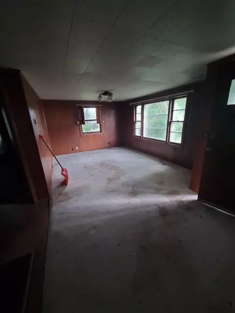 114 Elm, Mcconnell, IL 61050 photo 5