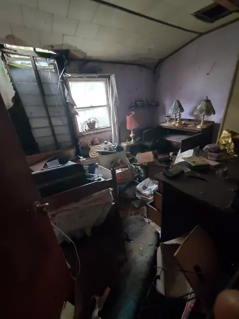 114 Elm, Mcconnell, IL 61050 photo 6