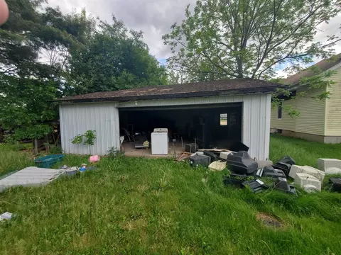 114 Elm, Mcconnell, IL 61050 photo 8