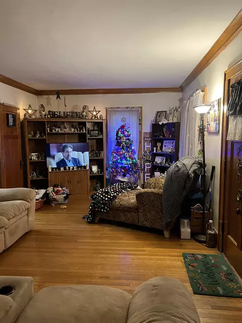 316 E Jefferson St, Freeport, IL 61032 photo 5