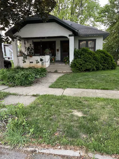 316 E Jefferson St, Freeport, IL 61032 photo 1