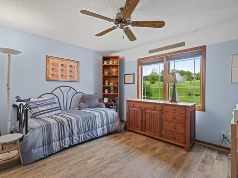 Bedroom - 1403 Pier Dr, Lake Summerset, IL 61019 photo 4 of 8