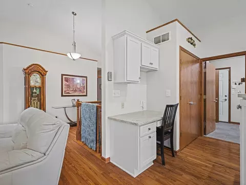 Entry Way - 1403 Pier Dr, Lake Summerset, IL 61019 photo 1 of 4