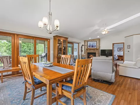 Dining - 1403 Pier Dr, Lake Summerset, IL 61019 photo 1 of 4