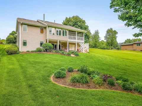 Exterior - 1403 Pier Dr, Lake Summerset, IL 61019 photo 5 of 14