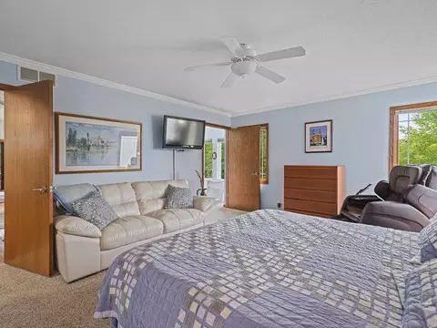 Bedroom - 1403 Pier Dr, Lake Summerset, IL 61019 photo 5 of 8