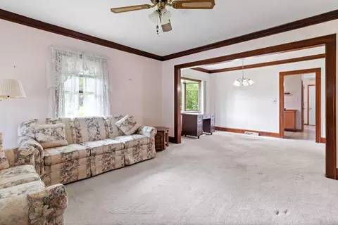 309 W State St, Cherry Valley, IL 61016 photo 10