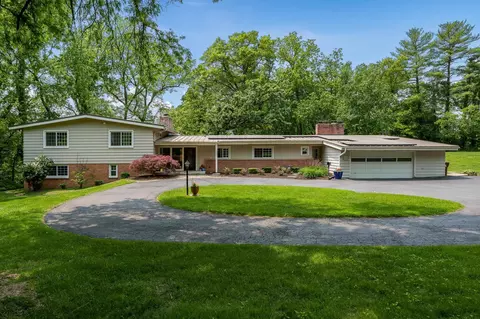 2406 East Ln, Rockford, IL 61107