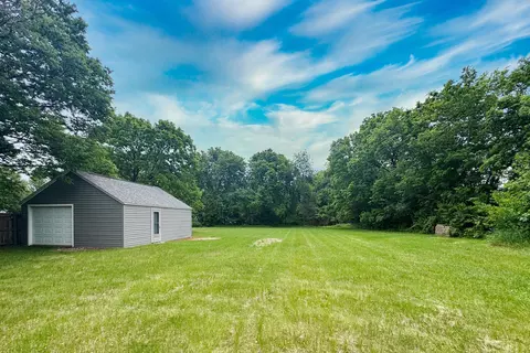 Exterior - 5223 Glen Dr, Roscoe, IL 61073 photo 2 of 3