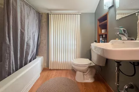 Bath - 5223 Glen Dr, Roscoe, IL 61073 photo 1 of 2