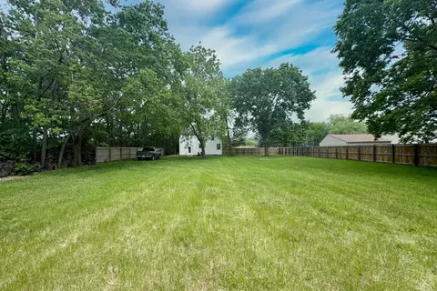 Exterior - 5223 Glen Dr, Roscoe, IL 61073 photo 3 of 3