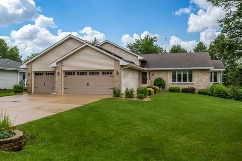 7077 Moss Cyn, Cherry Valley, IL 61016