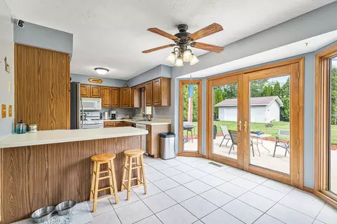 9650 Edgefield Rd, Roscoe, IL 61073 photo 9