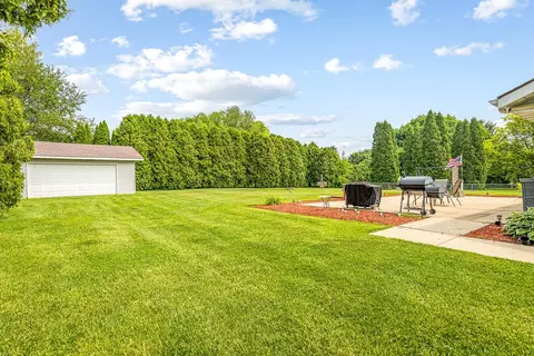 9650 Edgefield Rd, Roscoe, IL 61073 photo 43