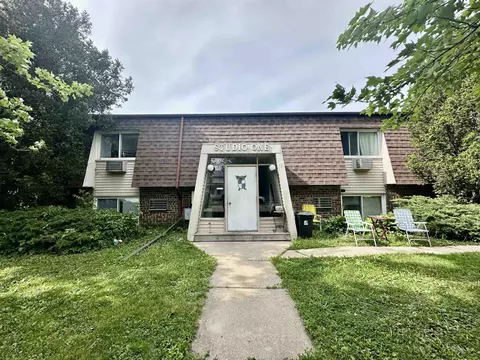 217 E 3rd St, Byron, IL 61010