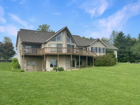 23-28 Broadview Dr, Lanark, IL 61046 photo 2